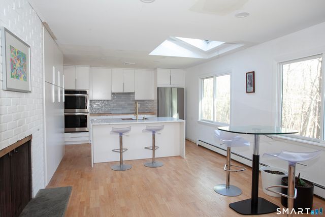 26 Hill Farm Road, Weston, CT 06883