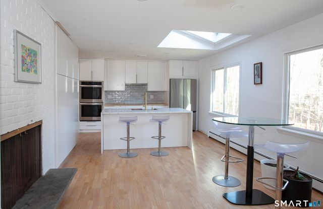 26 Hill Farm Road, Weston, CT 06883