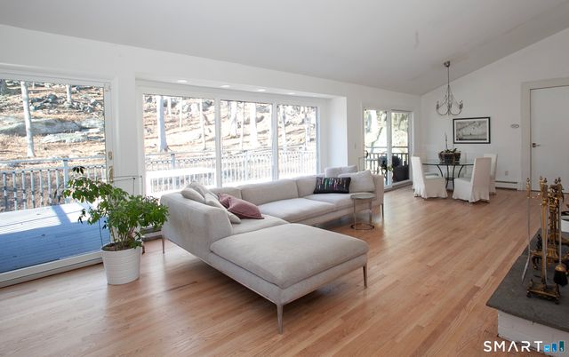 26 Hill Farm Road, Weston, CT 06883