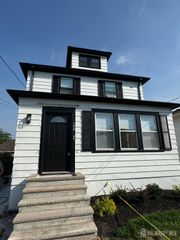 177 Bergen Street, Woodbridge Proper, NJ 07095