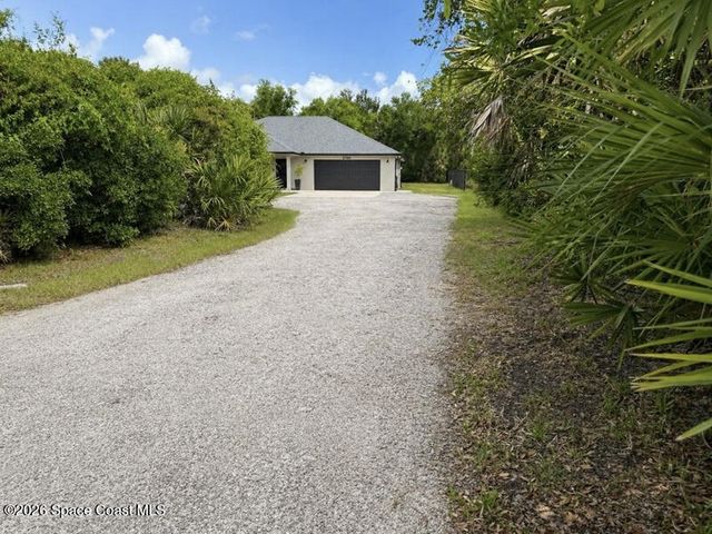 3760 Montgomery Road, Mims, FL 32754