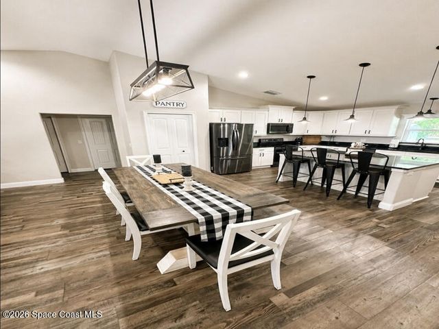 3760 Montgomery Road, Mims, FL 32754
