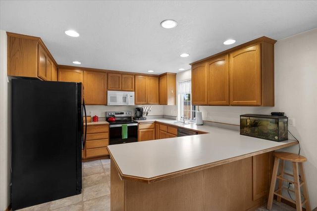 752 Mallory Court, Central Point, OR 97502