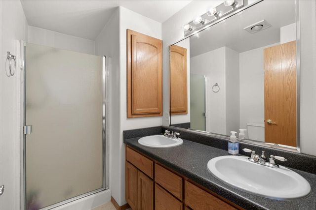 752 Mallory Court, Central Point, OR 97502