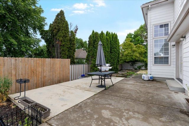 752 Mallory Court, Central Point, OR 97502