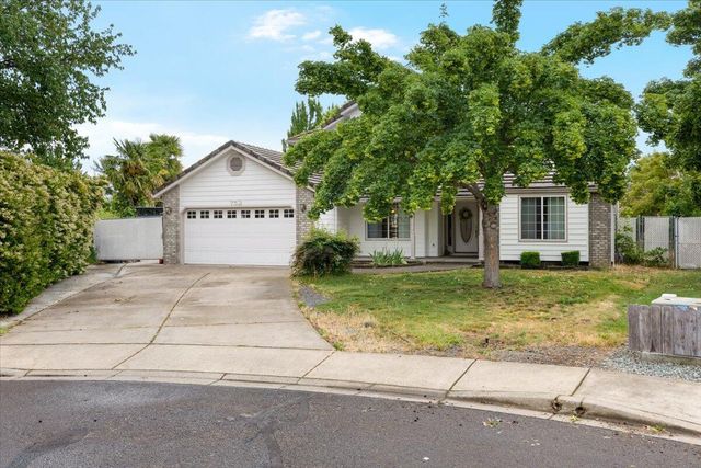 752 Mallory Court, Central Point, OR 97502