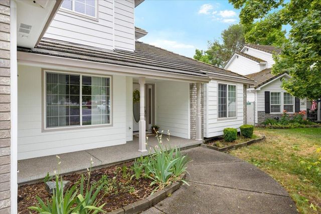 752 Mallory Court, Central Point, OR 97502