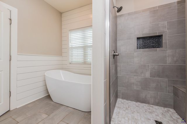 924 Abingdon Cove, Bonaire, GA 31005