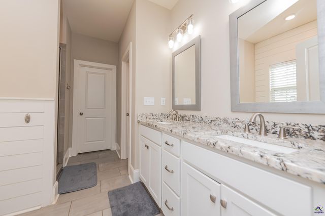 924 Abingdon Cove, Bonaire, GA 31005