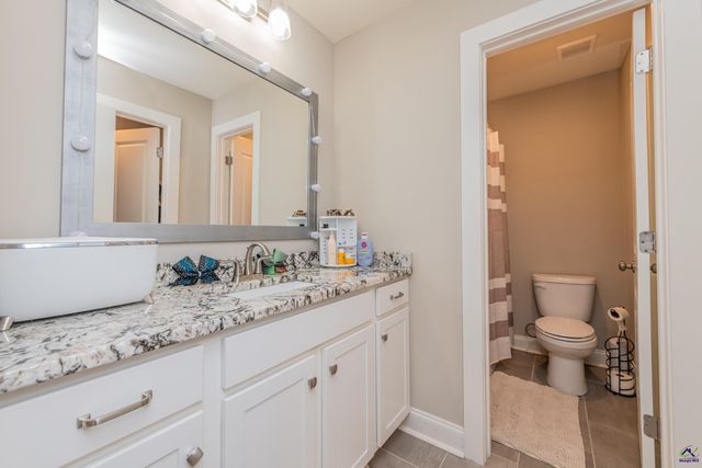 924 Abingdon Cove, Bonaire, GA 31005