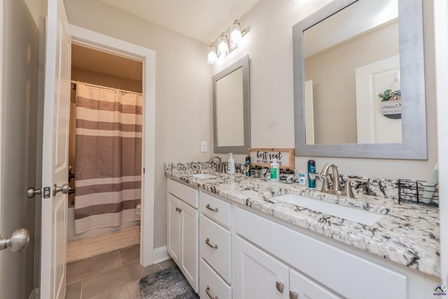 924 Abingdon Cove, Bonaire, GA 31005