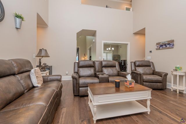 924 Abingdon Cove, Bonaire, GA 31005
