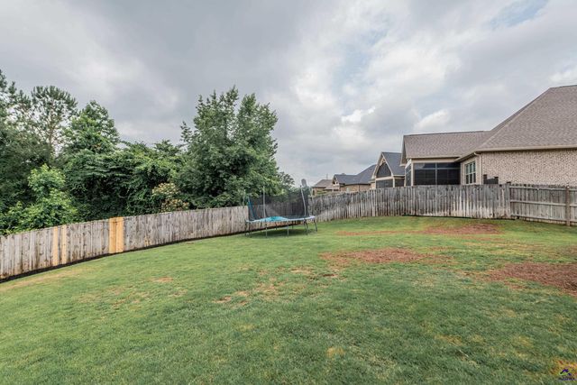 924 Abingdon Cove, Bonaire, GA 31005