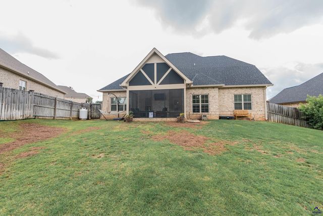 924 Abingdon Cove, Bonaire, GA 31005