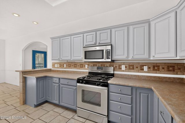 4221 Fireweed Drive, Las Cruces, NM 88007