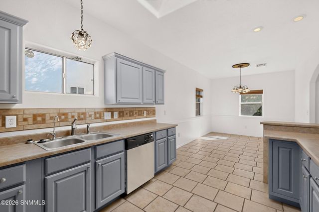 4221 Fireweed Drive, Las Cruces, NM 88007