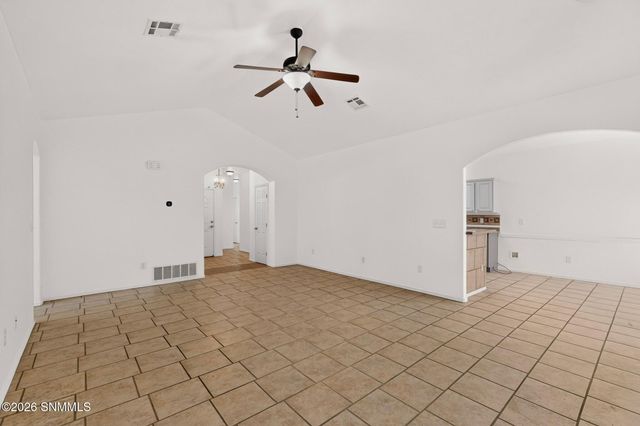4221 Fireweed Drive, Las Cruces, NM 88007