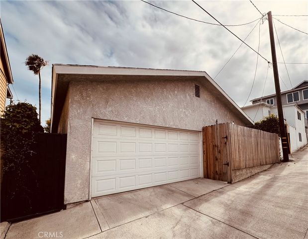 1038 W 2nd, San Pedro, CA 90731