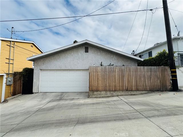 1038 W 2nd, San Pedro, CA 90731