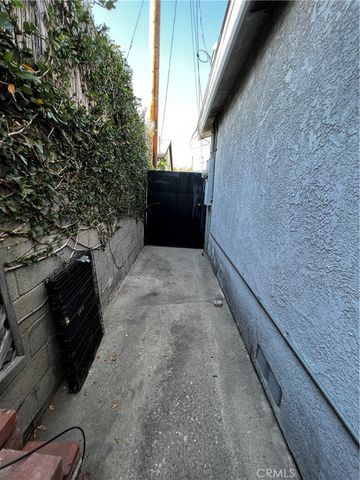 1038 W 2nd, San Pedro, CA 90731