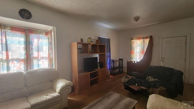 927 Veta Ave, Pueblo, CO 81004