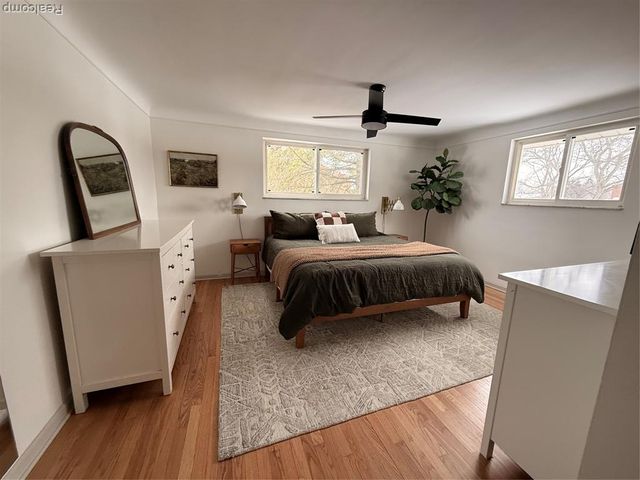 19982 W Doyle Place, Grosse Pointe Woods, MI 48236