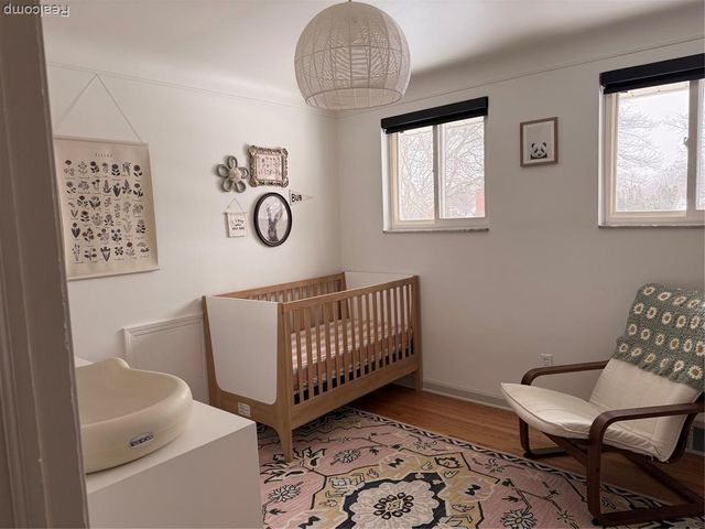 19982 W Doyle Place, Grosse Pointe Woods, MI 48236