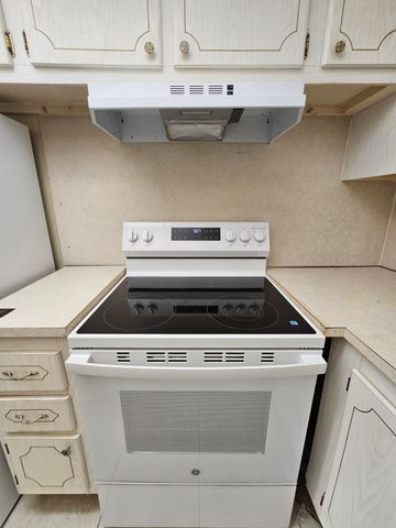 114 E Norwich E, West Palm Beach, FL 33417