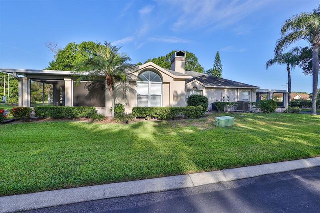 906 GOLFVIEW WOODS DRIVE 906, Ruskin, FL 33573