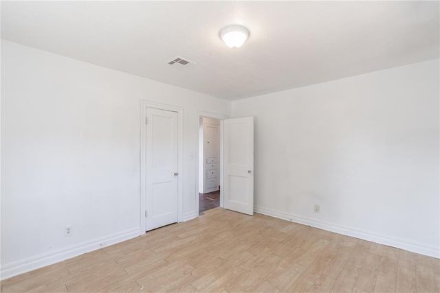 2325 E Madison Street, Oklahoma City, OK 73111