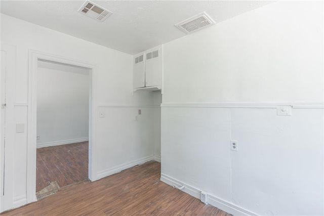 2325 E Madison Street, Oklahoma City, OK 73111