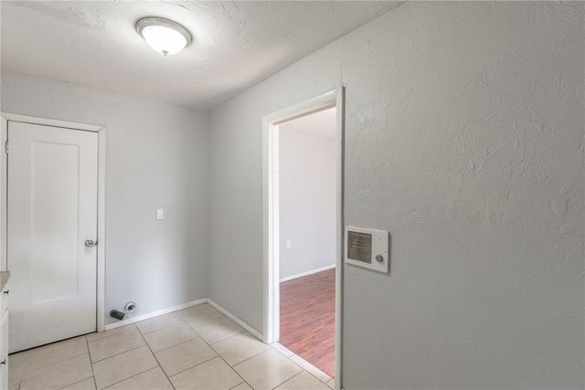 2325 E Madison Street, Oklahoma City, OK 73111