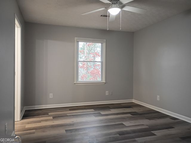 10 Oakmount Drive, Newnan, GA 30263