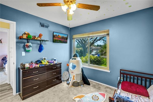 23041 Posada, Valencia, CA 91354