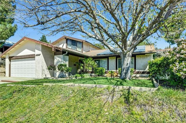 23041 Posada, Valencia, CA 91354