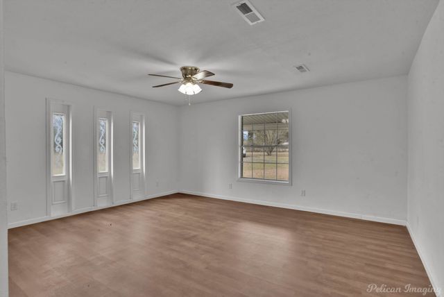 10553 White Oak Drive, Keithville, LA 71047