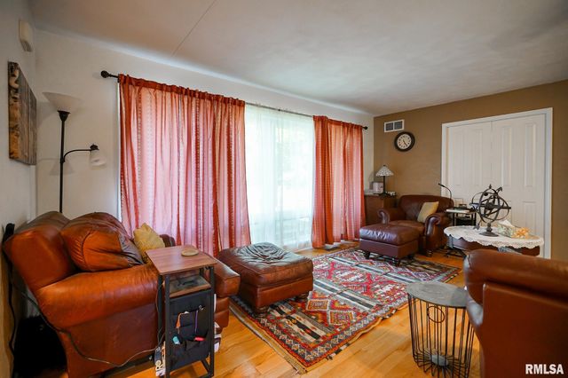 506 W CRESTWOOD Drive, Peoria, IL 61614