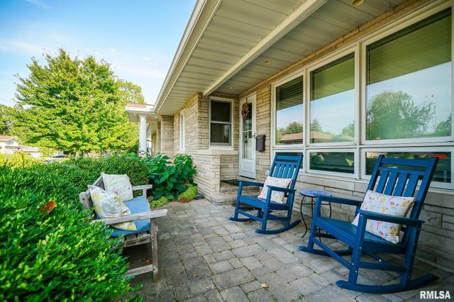 506 W CRESTWOOD Drive, Peoria, IL 61614