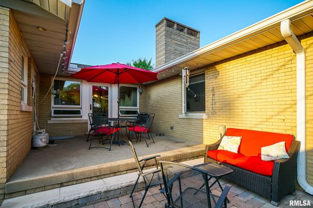506 W CRESTWOOD Drive, Peoria, IL 61614