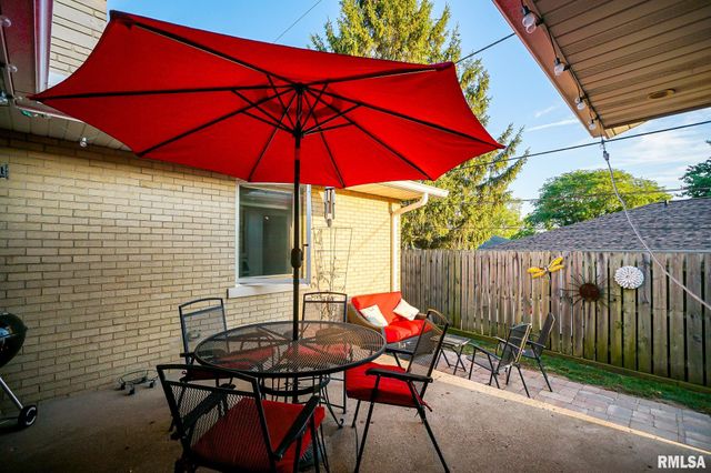 506 W CRESTWOOD Drive, Peoria, IL 61614