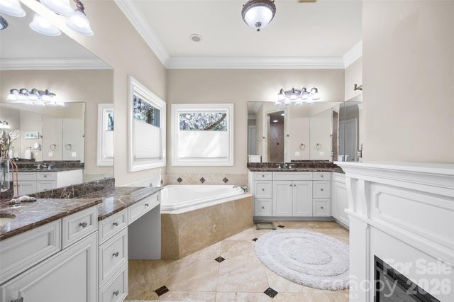 1205 Shinnecock Lane, Marvin, NC 28173