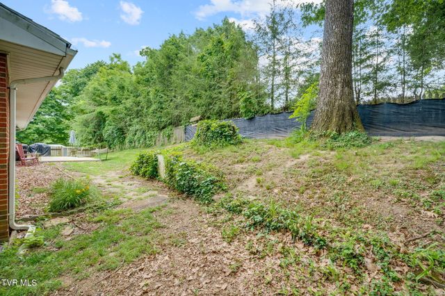 1704 Acorn Court, Johnson City, TN 37601