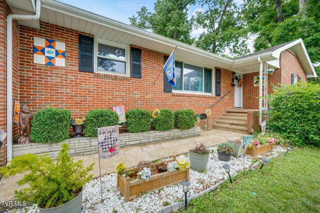 1704 Acorn Court, Johnson City, TN 37601