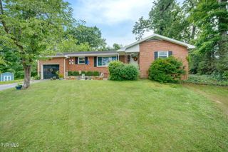 1704 Acorn Court, Johnson City, TN 37601