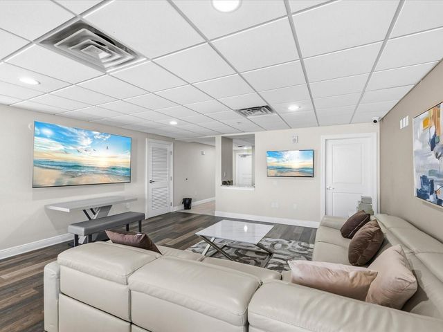 628 CLEVELAND STREET 1104, Clearwater, FL 33755