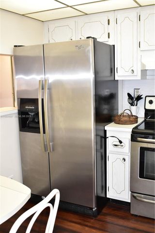 9801 Sunrise Lakes Blvd 305, Sunrise, FL 33322