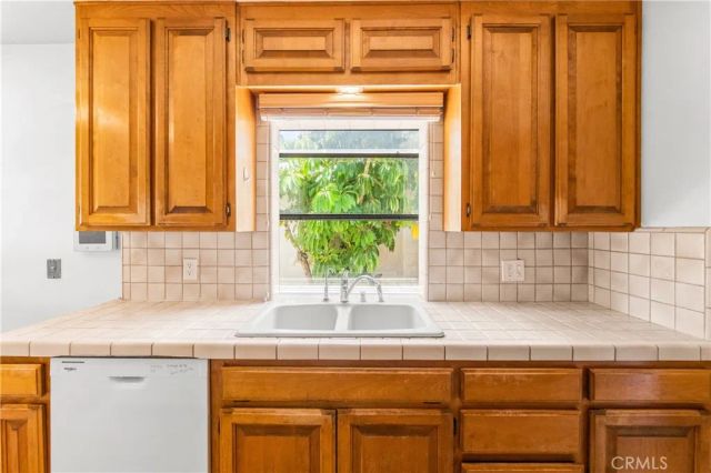 454 N Shattuck Place, Orange, CA 92866