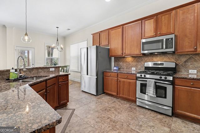 108 Greenview Drive, Newnan, GA 30265