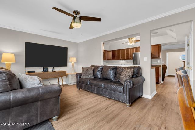 72 Kingsley Way, Freehold, NJ 07728