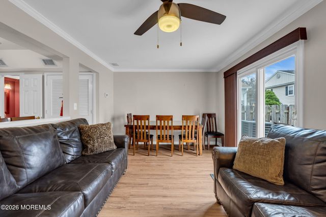 72 Kingsley Way, Freehold, NJ 07728